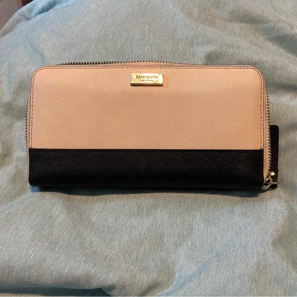 Kate Spade Two-Tone Black and Tan Wallet